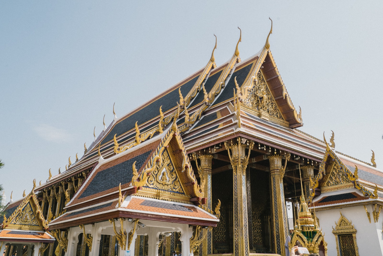 thailand-bangkok-grand-palaceWat Arun Wat Arun's main stupa in Bangkok - Best thing to do for first time visitors - Wediditourway.com