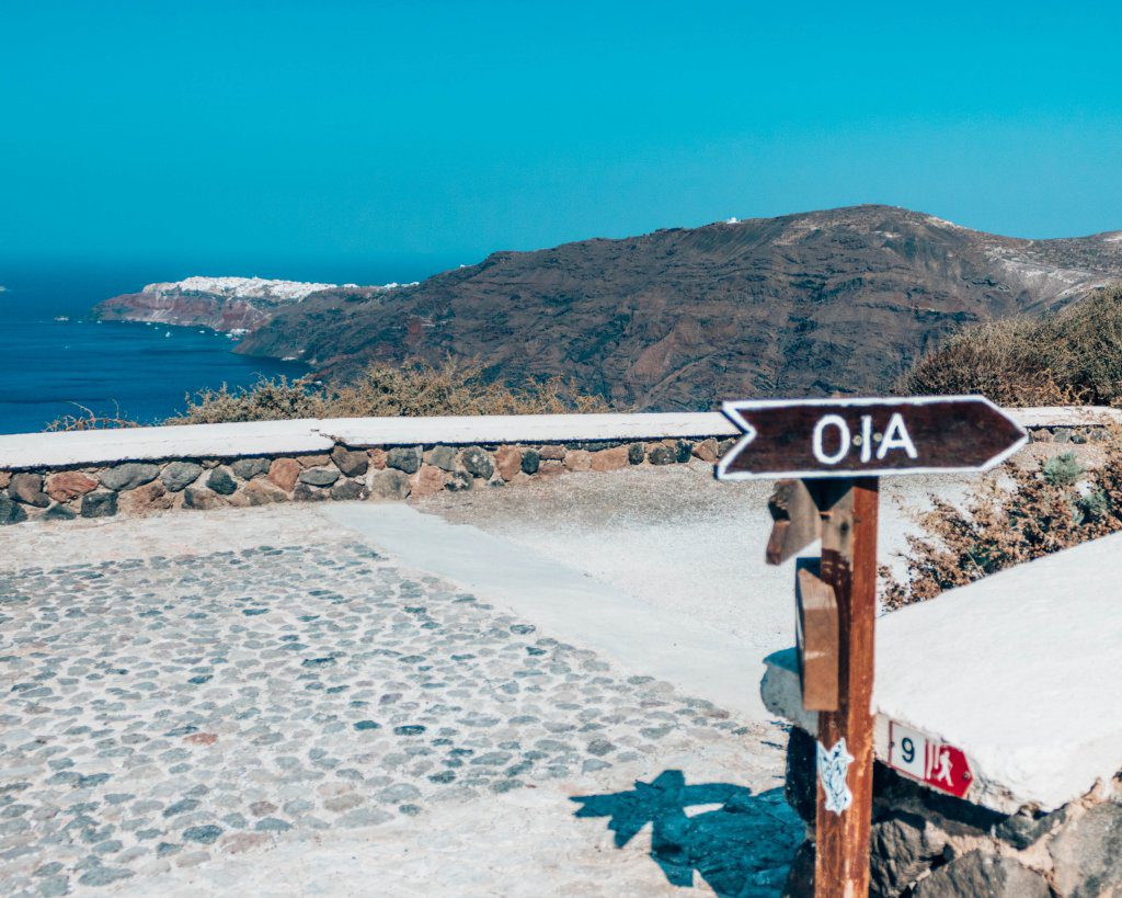 Hike from Fira to Oia for free things to do in Santorini on a budget