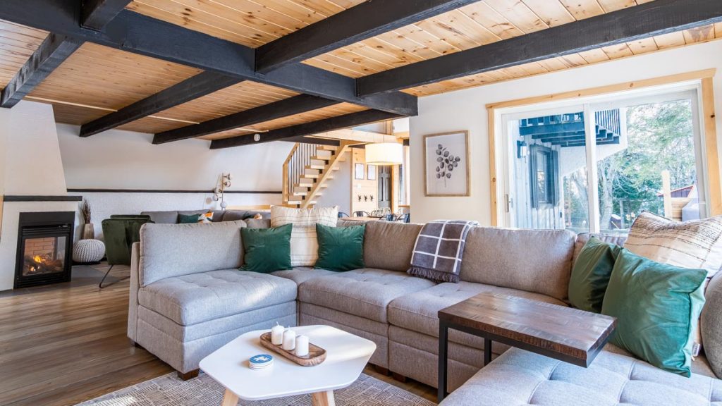 The living room area in Chalet Denmark, a cozy cottage in Orford