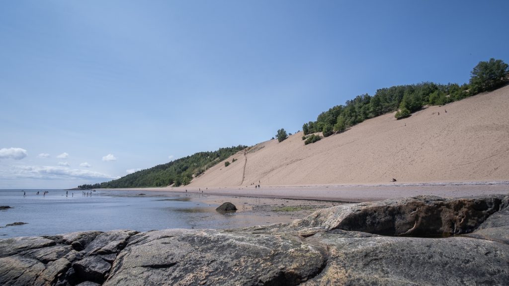 The beach at the Dunes of Tadoussac, one of the best attractions on Côte Nord