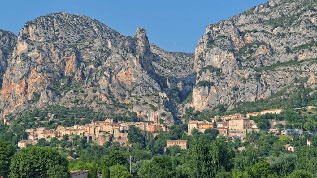 Moustier-Sainte-Marie, one of the prettiest towns in france. Mountain towns in France. Remote towns in France