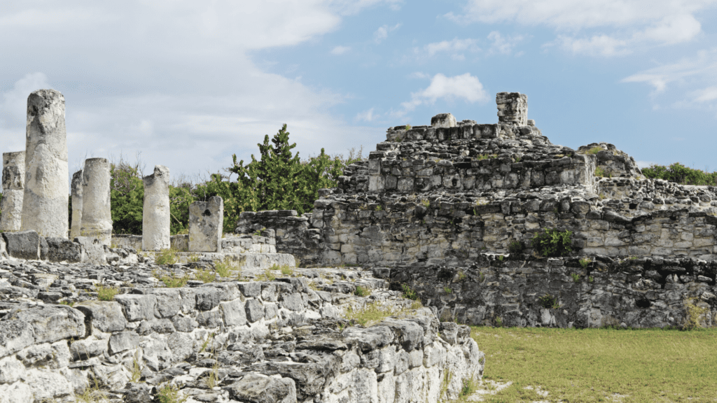 El Rey ruins in Cancun, what to do in Cancun for couples