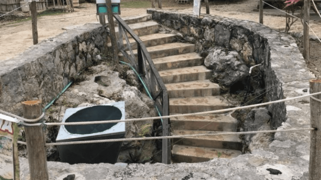 Entrance to Choo Ha cenote in Quintana Roo