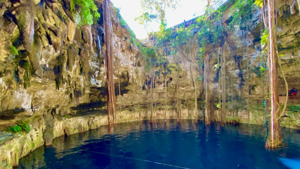 Cenote San Lorenzo Oxman. The best cenotes in Yucatan. Cenotes near Valladolid.
