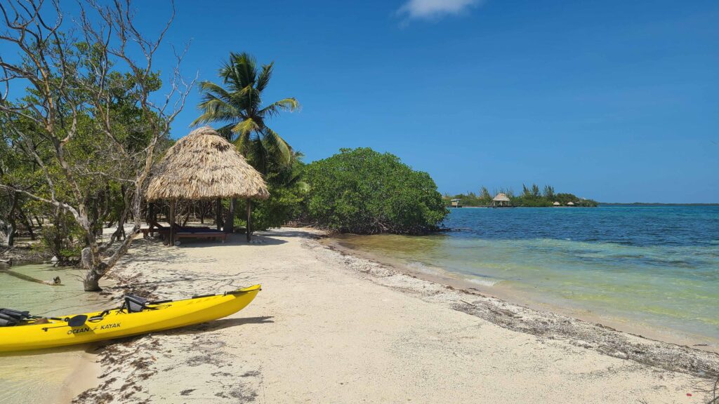 Coco Plum Island Resort, a scuba resort in Belize