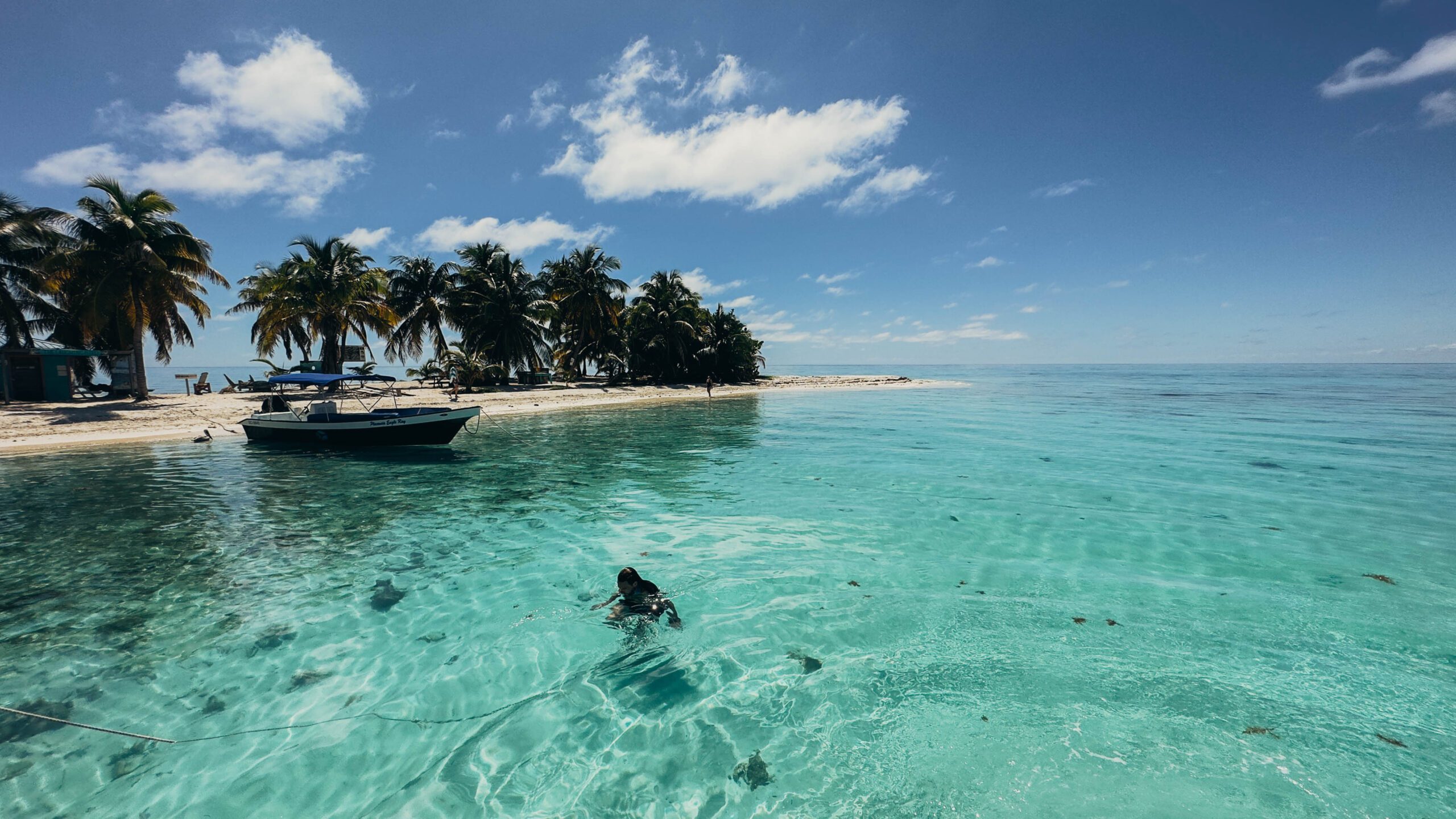 Laughing Bird Caye with Splash dive in Belize