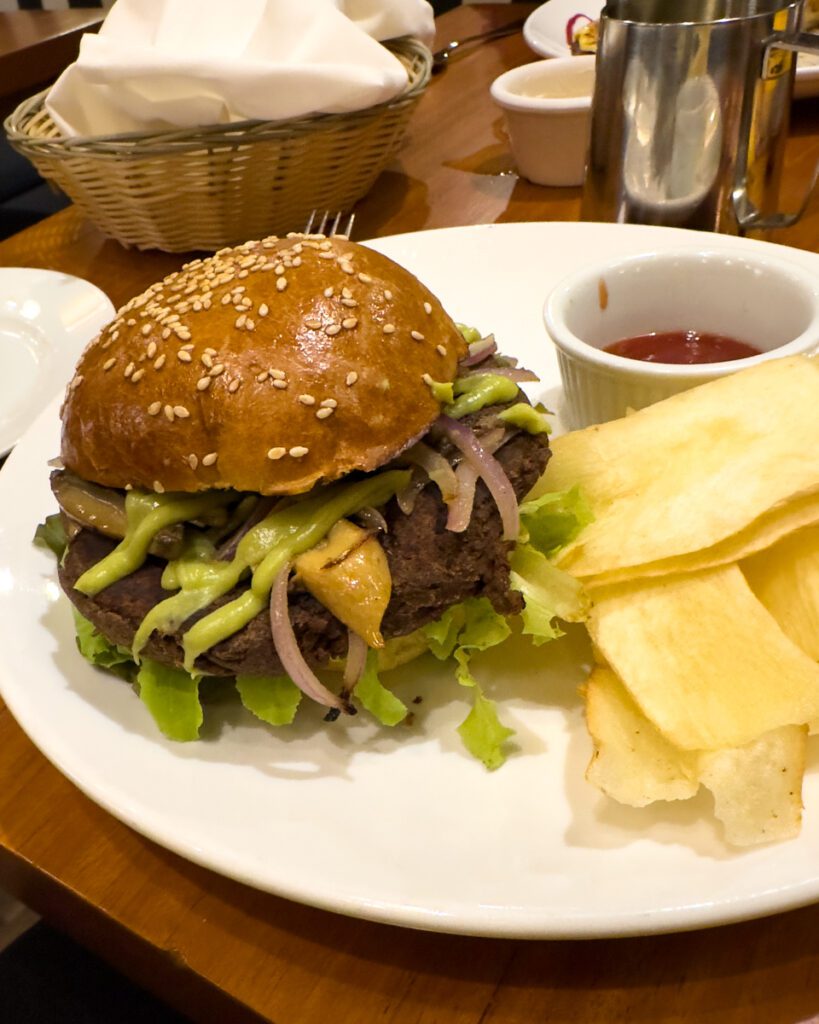 Veggie burger at Naia resort & Spa, restaurants in Placencia