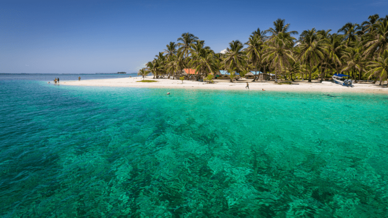 A beautiful beach in Central America. San Blas islands