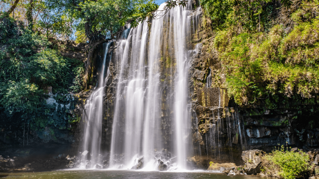 Llanos de Cortez waterfall - a Costa Rican Waterfall worth exploring