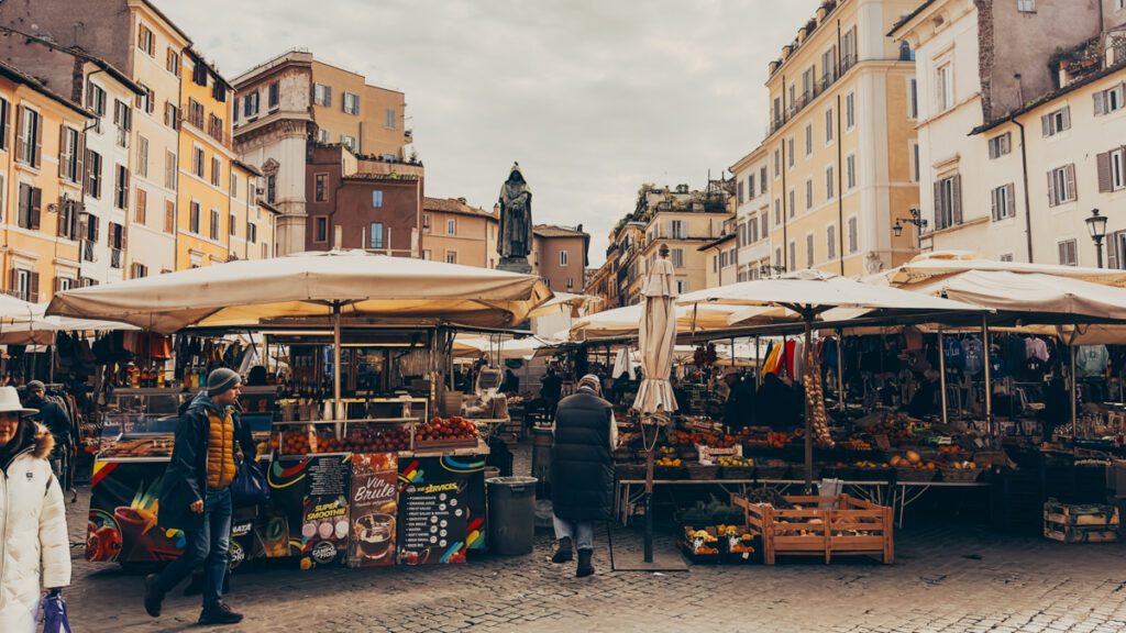 Campo di Fiori Market. Rome itinerary 3 days. Rome fun facts