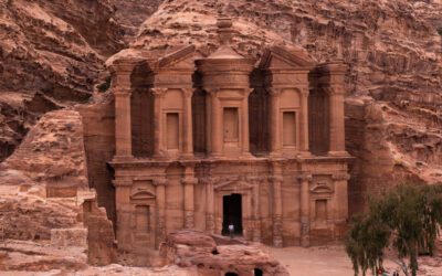 25 best things to do in Petra. Top attractions & hidden gems of the Lost City