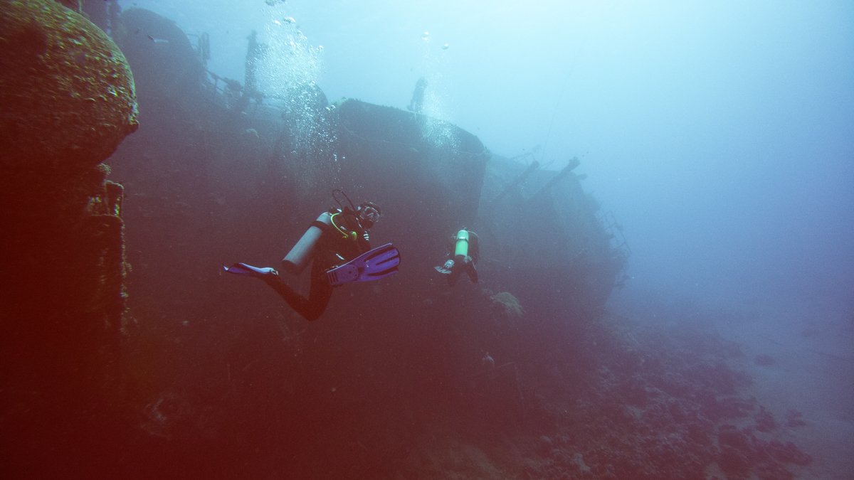 Cedar Pride shipwreck in Aqaba. Scuba diving in Aqaba. Aqaba Adventure divers. Things to do in Jordan